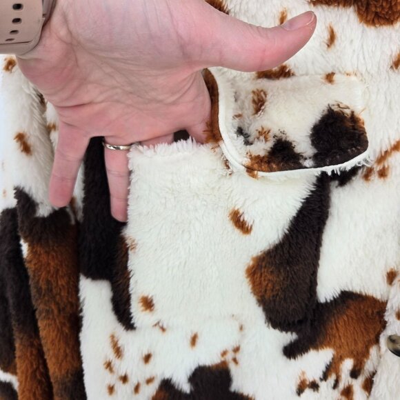 Honey and sparkle womens size small brown cow hide print button up shacket - Picture 7 of 10